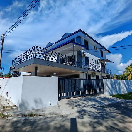 Riverside Landed House 河景湾 Villa Kota Kinabalu Exterior photo