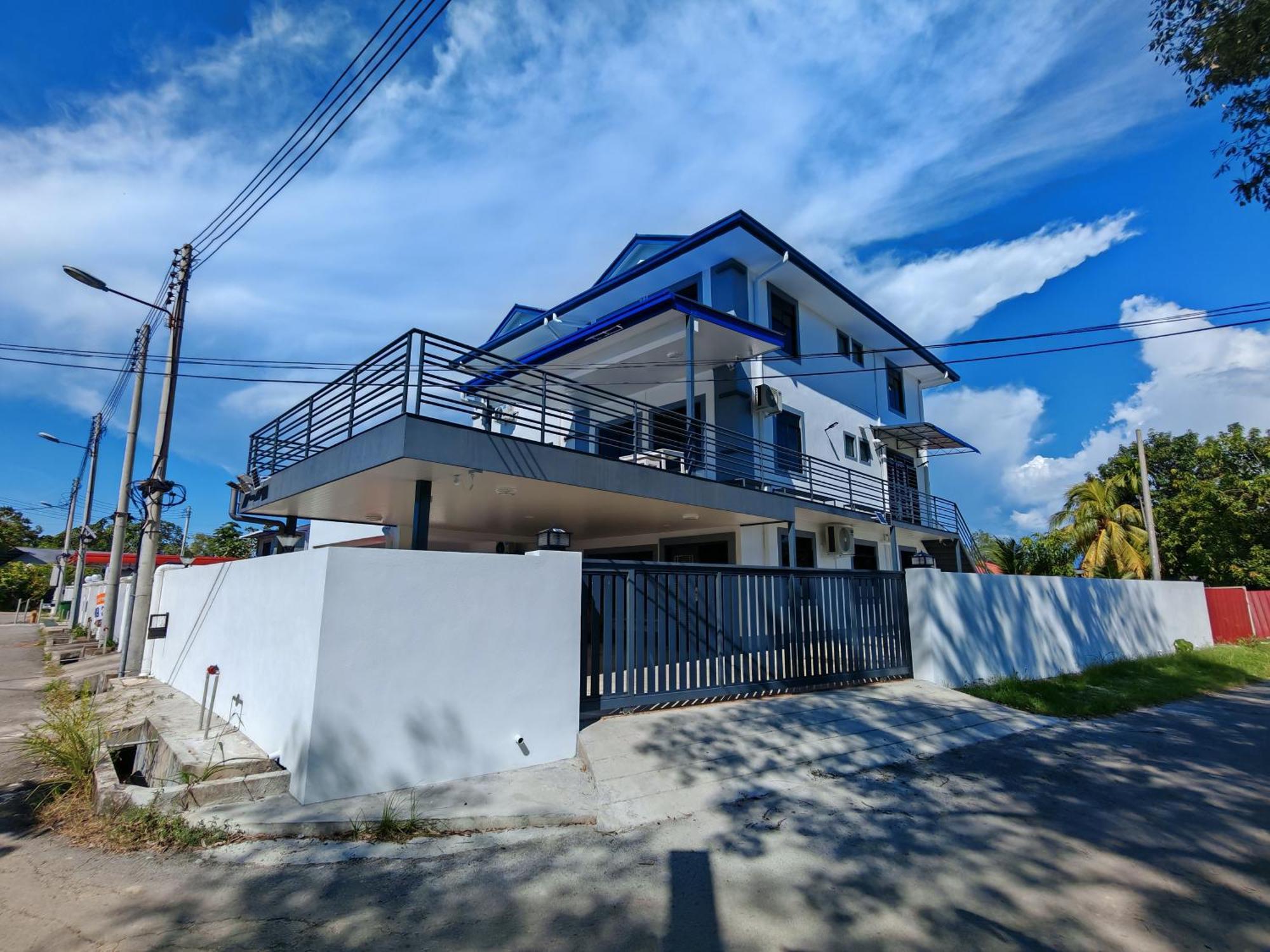 Riverside Landed House 河景湾 Villa Kota Kinabalu Exterior photo